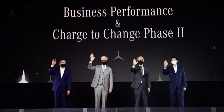 เมอร์เซเดส-เบนซ์ เผยผลประกอบการปี 64 ย้ำดีมานด์ยังแข็งแกร่งจากยอดขายรถยนต์ไฮเอนด์และรถยนต์พลังงานไฟฟ้าที่เติบโตขึ้น