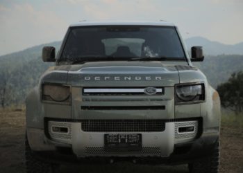 แลนด์ โรเวอร์ ดีเฟนเดอร์ ปลั๊กอินไฮบริด ใหม่