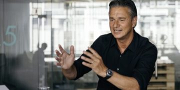 ปอร์เช่ ขยายสัญญาร่วมงานกับ Lutz Meschke