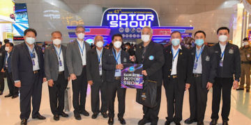 รัฐมนตรีว่าการกระทรวงอุตสากรรมพร้อมคณะฯ เยี่ยมชมการจัดงานบางกอก อินเตอร์เนชั่นแนล มอเตอร์โชว์ ครั้งที่ 43 