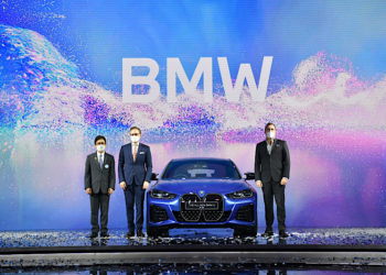 BMW เปิดตัวทัพรถยนต์พรีเมียมและมอเตอร์ไซค์หลากหลายรุ่นอย่างเป็นทางการ