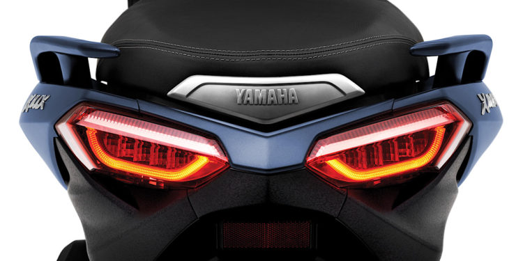 ยามาฮ่าแนะนำ เอ็กซ์แม็กซ์ 300 ใหม่!