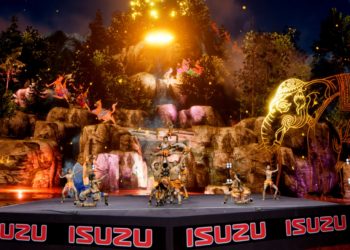 อีซูซุยินดีกับ 2 ทีมเยาวชนจากเมืองโคราช คว้าแชมป์ “นาฏมวยไทยอีซูซุ” ปีที่ 12