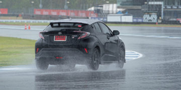 TOYOTA C-HR GR SPORT หล่อขึ้น ขับดีขึ้น กับรถอเนกประสงค์ที่โดดเด่นเรื่องความประหยัด!!