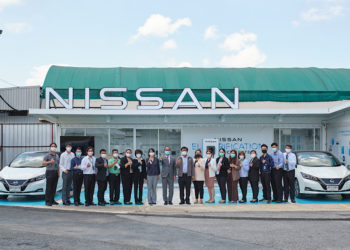 กรุงเทพมหานคร และ JICA เข้าเยี่ยมชมศูนย์การเรียนรู้ด้านยานยนต์ไฟฟ้านิสสัน