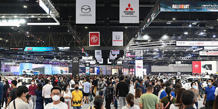“บางกอก มอเตอร์โชว์” ขานรับนโยบายภาครัฐ กระตุ้นผู้บริโภคสนใจรถพลังงานไฟฟ้า ดันยอดจองรถภายในงานทะลุ 33,936 คัน