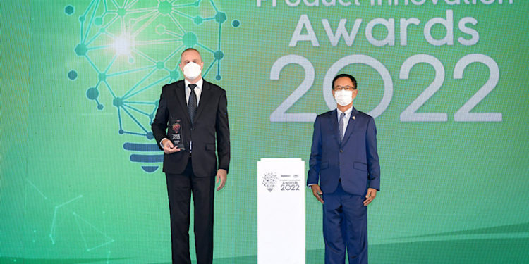 BMW คว้า 2 รางวัลใหญ่จากเวที “สุดยอดนวัตกรรมสินค้าและบริการแห่งปี 2565” ตอกย้ำตำแหน่งผู้นำตลาดรถยนต์พรีเมียมไทย