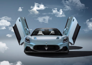 มาเซราติ เปิดตัว MC20 CIELO เวอร์ชันเปิดหลังคา สู่อ้อมกอดแห่งท้องฟ้า ของซูเปอร์คาร์ค่ายตรีศูล
