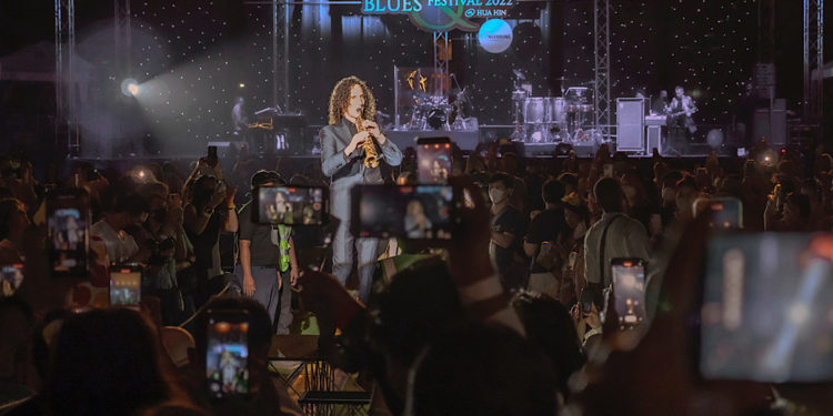 “เบนซ์ไพรม์มัส” จับมือ “หนีกรุง” ชวนลูกค้าคนสำคัญ สัมผัสสุนทรียภาพเสียงดนตรีแจ๊สระดับโลก “Kenny G”