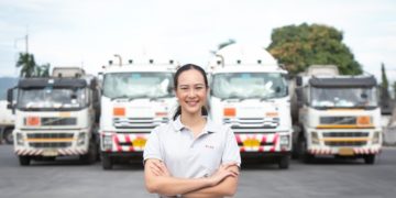 KIAT เผยน้ำมันพุ่ง ต้นทุนขยับ เร่งใช้เทคโนโลยีบริหารขนส่ง พร้อมปรับวิธีดำเนินธุรกิจ มั่นใจโตรวมกว่า 20% ภายในปีนี้