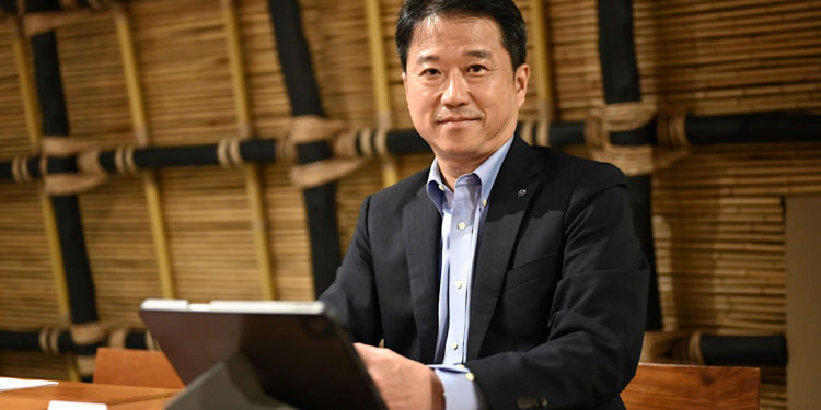 เปิดใจประธานบริหารมาสด้า มร. ทาดาชิ มิอุระ ไม่มีใครประสบความสำเร็จโดยลำพัง ทีมเวิร์คจะสร้างความแข็งแกร่ง พร้อมดูแลลูกค้ามากกว่าความประทับใจ