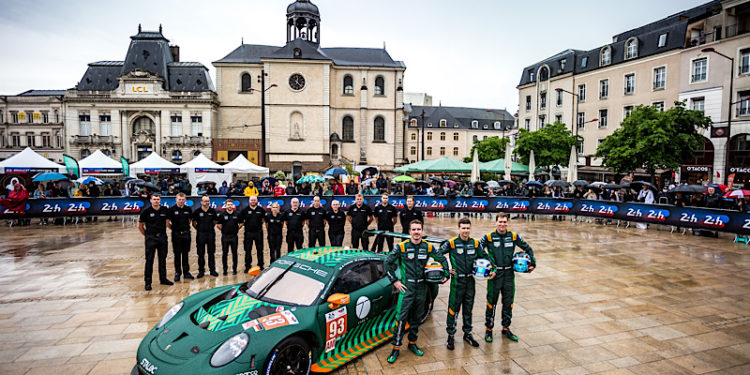 สานฝันที่สุดไฮไลท์สำคัญในชีวิตของนักแสดงหนุ่มฮอลลีวู้ดมากฝีมือ Michael Fassbender กับครั้งแรกของการลงสนามแข่งในรายการแข่งขัน Le Mans