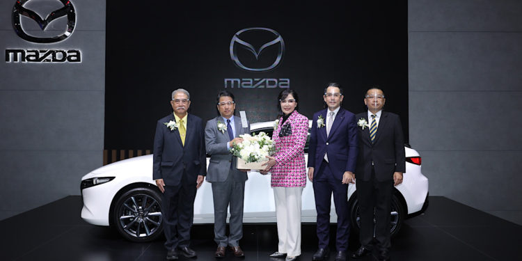 มาสด้าอัดโปรแรงดอกเบี้ยต่ำสุด 1.33% ฟรีประกันภัยชั้น 1 ฟรีบัตรเติมน้ำมัน ฟรีค่าบำรุงรักษา ฟรีค่าอะไหล่ ฟรีค่าแรงเช็คระยะ ตลอด 5 ปี รับฟรีของพรีเมี่ยมสุดพิเศษ