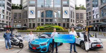 บีเอ็มดับเบิลยู ไฟแนนเชียล เซอร์วิส ประเทศไทย มอบรถยนต์และมอเตอร์ไซค์ แก่ผู้โชคดีจากแคมเปญฉลองครบรอบ 20 ปี