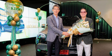 “เบนซ์ไพรม์มัส” มอบ Mercedes-Maybach GLS คันแรกให้แก่ “ดิว-วีรวัฒน์ วลัยเสถียร” เจ้าของธุรกิจปลาสวยงาม
