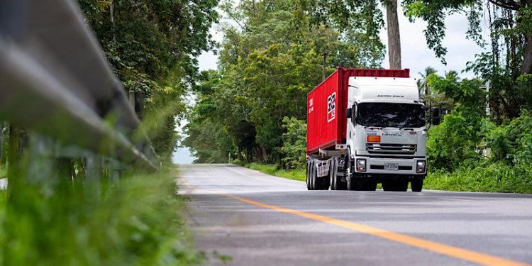 อีซูซุเชิญชวนร่วมลุ้นสร้างสถิติ กิจกรรมสุดท้าทายครั้งแรกในวงการรถบรรทุกเมืองไทย!! “Isuzu King of Trucks One Tank Challenge น้ำมันถังเดียววิ่งไกล 1,200 กิโลเมตร”