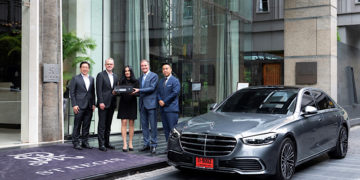 เมอร์เซเดส-เบนซ์ ส่งมอบรถยนต์ “Mercedes-Benz S 350 d Exclusive” เสริมทัพบริการระดับ 6 ดาวให้กับโรงแรม เดอะ เซนต์ รีจิส กรุงเทพฯ