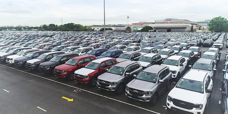 ฉลองเริ่มส่งมอบ ‘ฟอร์ด เอเวอเรสต์ เจเนอเรชันใหม่’ ให้ลูกค้าทั่วโลก