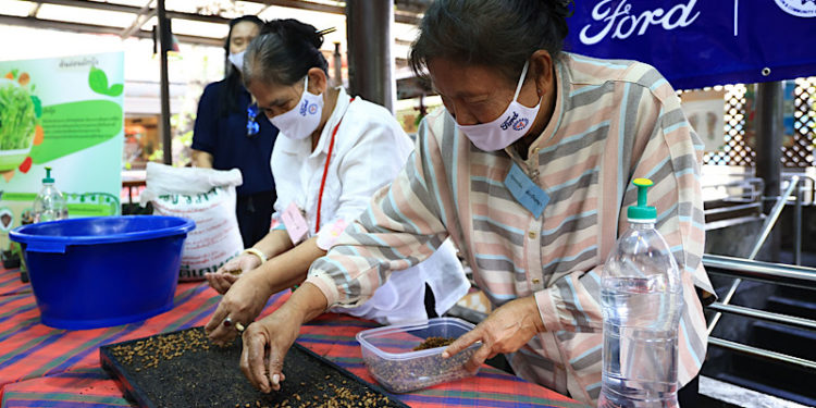 ฟอร์ดสานต่อโครงการ ‘ฟอร์ดฟื้นฟูชีวิต’ ปี 3 เสริมทักษะอาชีพให้ผู้สูงวัย