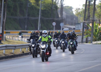 BAJAJ Dominar Rides #26 วันเดย์ทริป ขับขี่เลาะทะเลภาคตะวันออก เที่ยวแหลมบาลีฮาย นั่งสปีดโบ๊ทข้ามไปเล่นน้ำทะเลที่เกาะล้าน