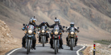 รอยัล เอ็นฟีลด์ จัดทริป Moto Himalaya 2022
