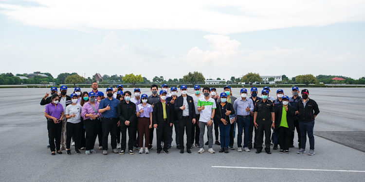 บริดจสโตนต้อนรับกรมการขนส่งทางบกและผู้ประกอบการ เยี่ยมชม “ศูนย์ยางหล่อดอก บริดจสโตน บันแดก” และ “สนามทดสอบยางไทยบริดจสโตน”
