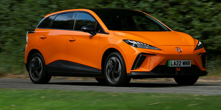 จับตา MG4 รถไฟฟ้าแพลตฟอร์มใหม่ที่จะมาเปลี่ยนแปลงตลาดรถยนต์อีวี