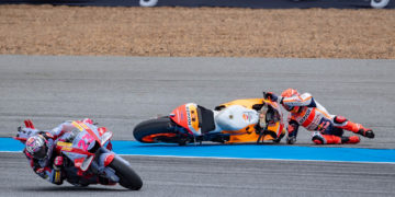 สมการรอคอย!! “โมโตจีพีวิถีไทย”เปิดฉากสุดมันส์ “สมเกียรติ” ฟอร์มกระฉูดวันแรก “ซาร์โก” นำฝูงรุ่นใหญ่