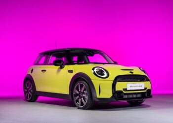 แนะนำ มินิ คูเปอร์ เอส แฮทช์ 3 ประตู Advanced Edition สี Zesty Yellow พร้อมเปิดรับจองออนไลน์ตั้งแต่วันที่ 18 ตุลาคมนี้