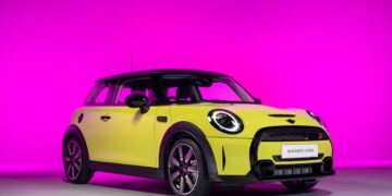แนะนำ มินิ คูเปอร์ เอส แฮทช์ 3 ประตู Advanced Edition สี Zesty Yellow พร้อมเปิดรับจองออนไลน์ตั้งแต่วันที่ 18 ตุลาคมนี้