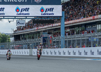 แฟนความเร็วแห่ชม “โมโตจีพี ไทยแลนด์” แน่นขนัด “ก้อง-สมเกียรติ” ผงาดโพลโฮมเรซ “เบซเซ็คคี” ทุบสถิติ บุรีรัมย์