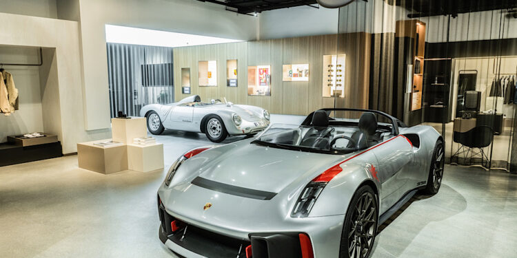 ปอร์เช่เปิดแบรนด์สโตร์แห่งใหม่ใจกลางเมืองสตุ๊ทการ์ท