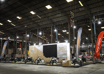 รอยัล เอ็นฟีลด์ จัดแสดงรถจักรยานยนต์คัสตอมหลากหลายดีไซน์ที่งาน Bangkok Hot Rod Custom Show 2022