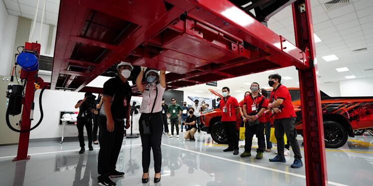 มิตซูบิชิ มอเตอร์ส จัดงาน มิตรเฟส จัดเต็มความบันเทิง พร้อมกิจกรรมสุดเอ็กซ์คลูซีฟให้ลูกค้า