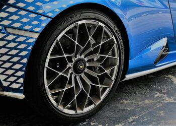 Bridgestone Potenza Sport ได้รับเลือกจาก Lamborghini ให้เป็นยางติดรถ เติมเต็มสมรรถนะสูงสุดของรถซูเปอร์สปอร์ตคาร์รุ่น Huracán STO