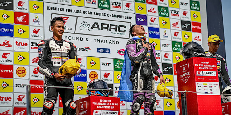 “นักบิดไทย” สุดเจ๋ง! “อนุภาพ-อภิวัฒน์-นครินทร์” พาเหรดคว้าโพเดียม โฮมเรซ ศึก “เอเชีย โร้ด เรซซิ่ง”