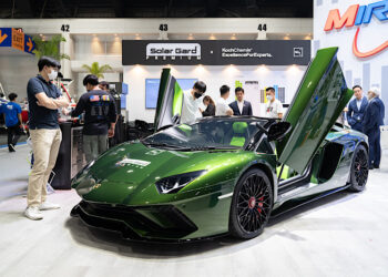 Solar Gard Corporation เปิดตัว 2 ผลิตภัณฑ์ใหม่ สุดพรีเมี่ยม ฟิล์มกรองแสง Magnum IR NANO CERAMIC และเคมีภัณฑ์ดูแลรักษารถยนต์ KOCH CHEMIE จากประเทศเยอรมัน