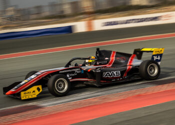 เติ้น ทัศนพล อินทรภูวศักดิ์ นักแข่งไทยขึ้นโพเดี้ยมคว้าถ้วยอันดับที่ 3