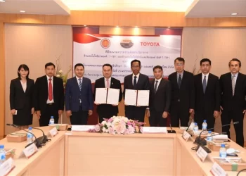 โตโยต้า ลงนามความร่วมมือโครงการ T-TEP กับคณะกรรมการอาชีวศึกษา ร่วมยกระดับหลักสูตรวิชาช่างยนต์ยุคใหม่ ตอบสนองความต้องการตลาดแรงงาน