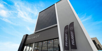 เปอโยต์-จี๊ป ไลอ้อน ออโตโมบิล สยายปีกครั้งใหญ่ ปักหมุดย่านพระราม 5-ราชพฤกษ์ อวดโฉมโชว์รูมทันสมัย รองรับไลฟ์สไตล์ยุคใหม่