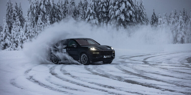 ถึงช่วงท้ายของการทดสอบโหด ปอร์เช่ คาเยนน์ (Cayenne) รุ่นใหม่  โชว์สมรรถนะด้านออฟโรดสุดท้าทาย