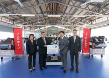 นิสสัน สนับสนุนเครื่องยนต์ให้แก่ศูนย์ฝึกและอบรมเด็กและเยาวชนสิรินธร