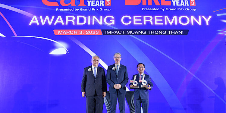 ‘ซูซูกิ’ คว้า 2 รางวัล Thailand Car of the Year 2023 ตอกย้ำคุณภาพ SUZUKI ERTIGA HYBRID และ SUZUKI XL7 การันตีความเป็นรถอเนกประสงค์สุดคุ้มค่า