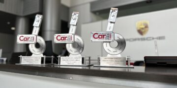 คาร์กูรูการันตีปอร์เช่คือสุดยอดรถสปอร์ตในฝัน กวาด 3 รางวัลรถยนต์ยอดเยี่ยมแห่งปีที่มาพร้อมสมรรถนะชั้นยอด