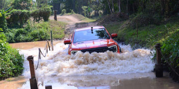 สรยท. จัดอบรมทักษะการขับขี่รถขับเคลื่อน 4 ล้อ