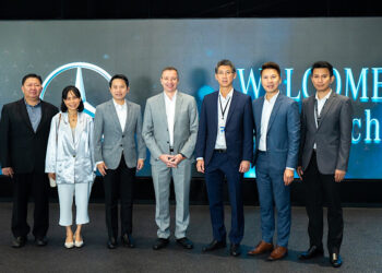 “มาร์ทิน ชเวงค์” ประธานเมอร์เซเดส-เบนซ์ (ประเทศไทย) เยี่ยมชมโชว์รูม “เบนซ์ไพรม์มัส”