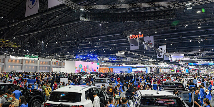 44 ปี “บางกอก มอเตอร์โชว์” ค่ายรถยนต์และรถจักรยานยนต์เผยยอดจอง ทะลุ 45,983 คัน เติบโตเพิ่ม 35%