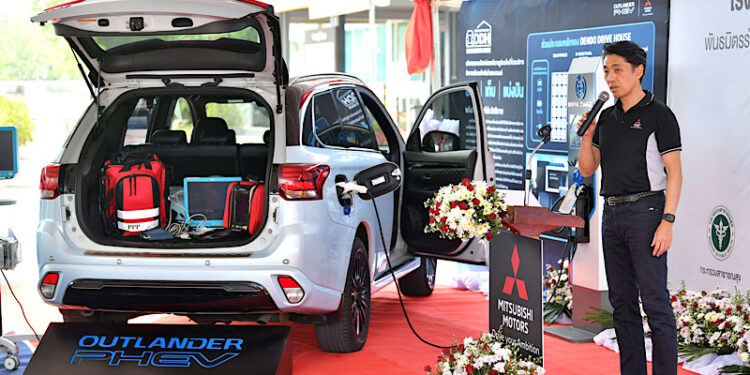 มิตซูบิชิ เดินหน้าส่งมอบระบบไฟฟ้าจากโซล่าร์เซลล์ แก่ 2 โรงพยาบาล ภายใต้โครงการ ‘Solar for Lives : พลังงานแสงอาทิตย์ เพื่อชีวิตที่ดีกว่า’