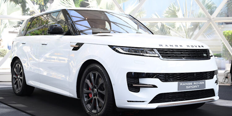 แลนด์โรเวอร์เปิดตัวรถยนต์ THE NEW RANGE ROVER SPORT นิยามใหม่ของความหรูหราสไตล์สปอร์ต