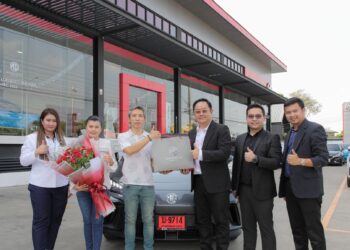 เอ็มจี ฉลอง ส่งมอบรถไฟฟ้า ครบ 10,000 คันในไทย พร้อมมุ่งมั่นสร้างสังคมยานยนต์ไฟฟ้าให้แข็งแกร่ง